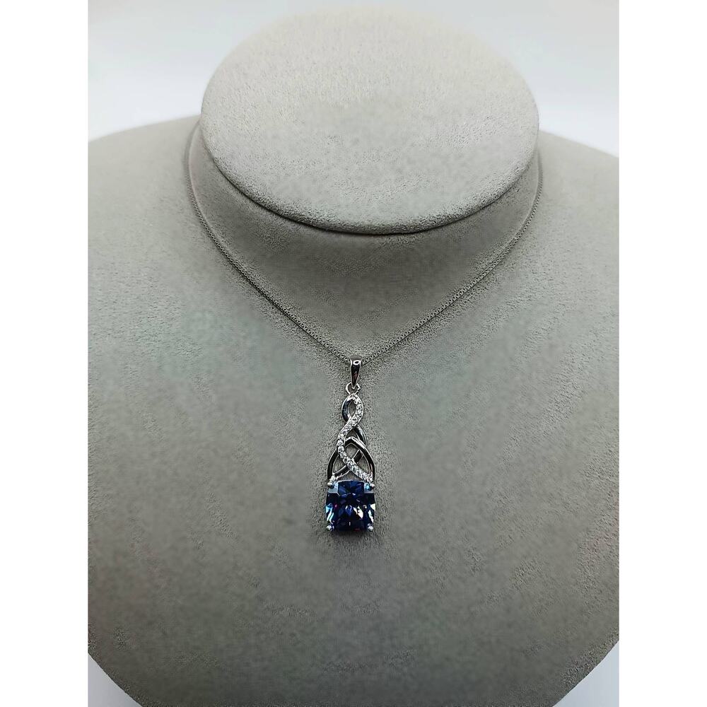 925 Sterling Silver Celtic Knot Tanzanite CZ Pendant Necklace